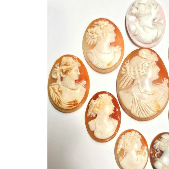 Vintage Conch Shell & Sardonyx Cameo Brooch Lot - Picture 7 of 8